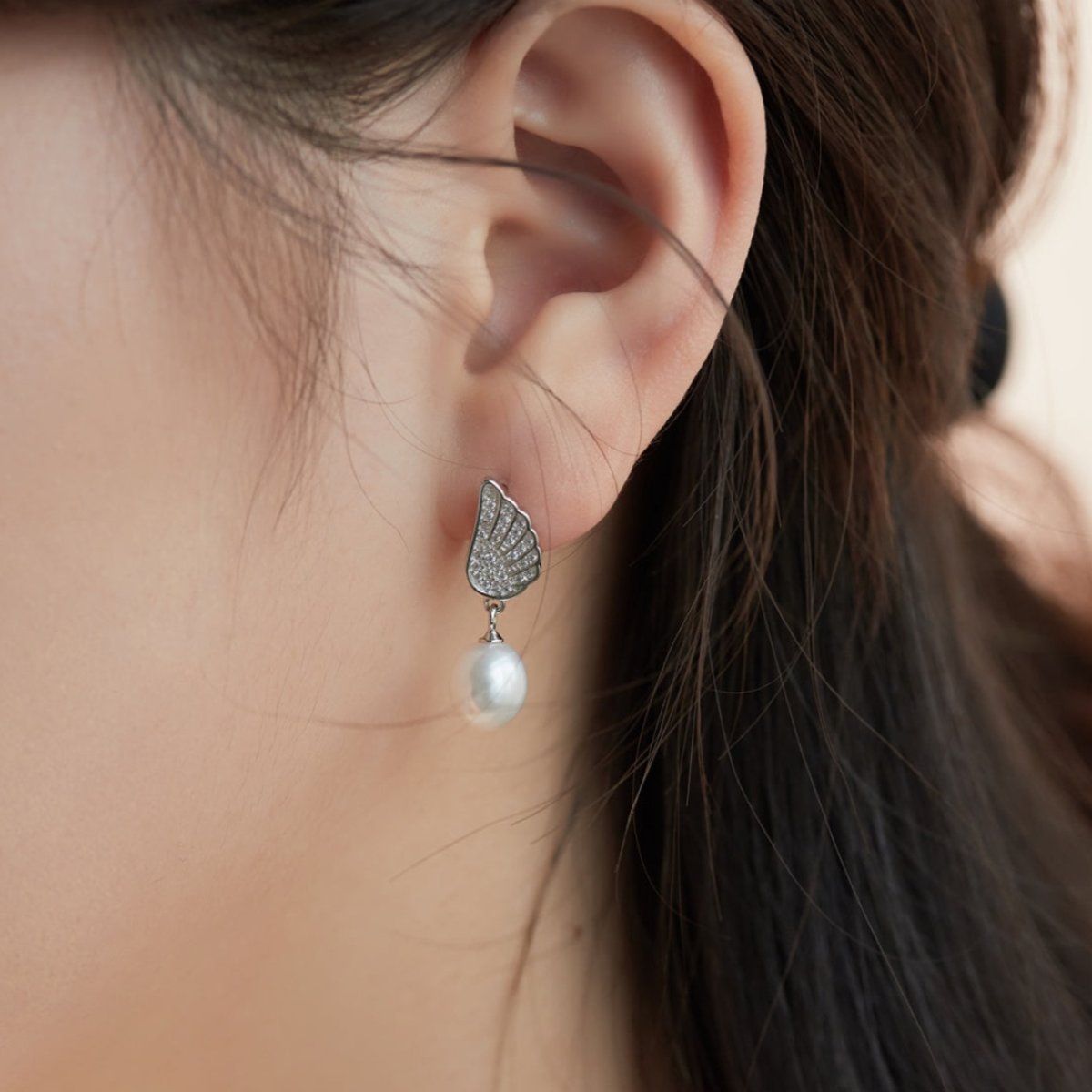 Wing It Pearl Earrings